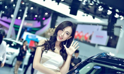 淫水横流，他让我变成床上荡妇