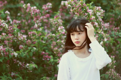 受不了 女邻居每天早晨都嘿咻叫床