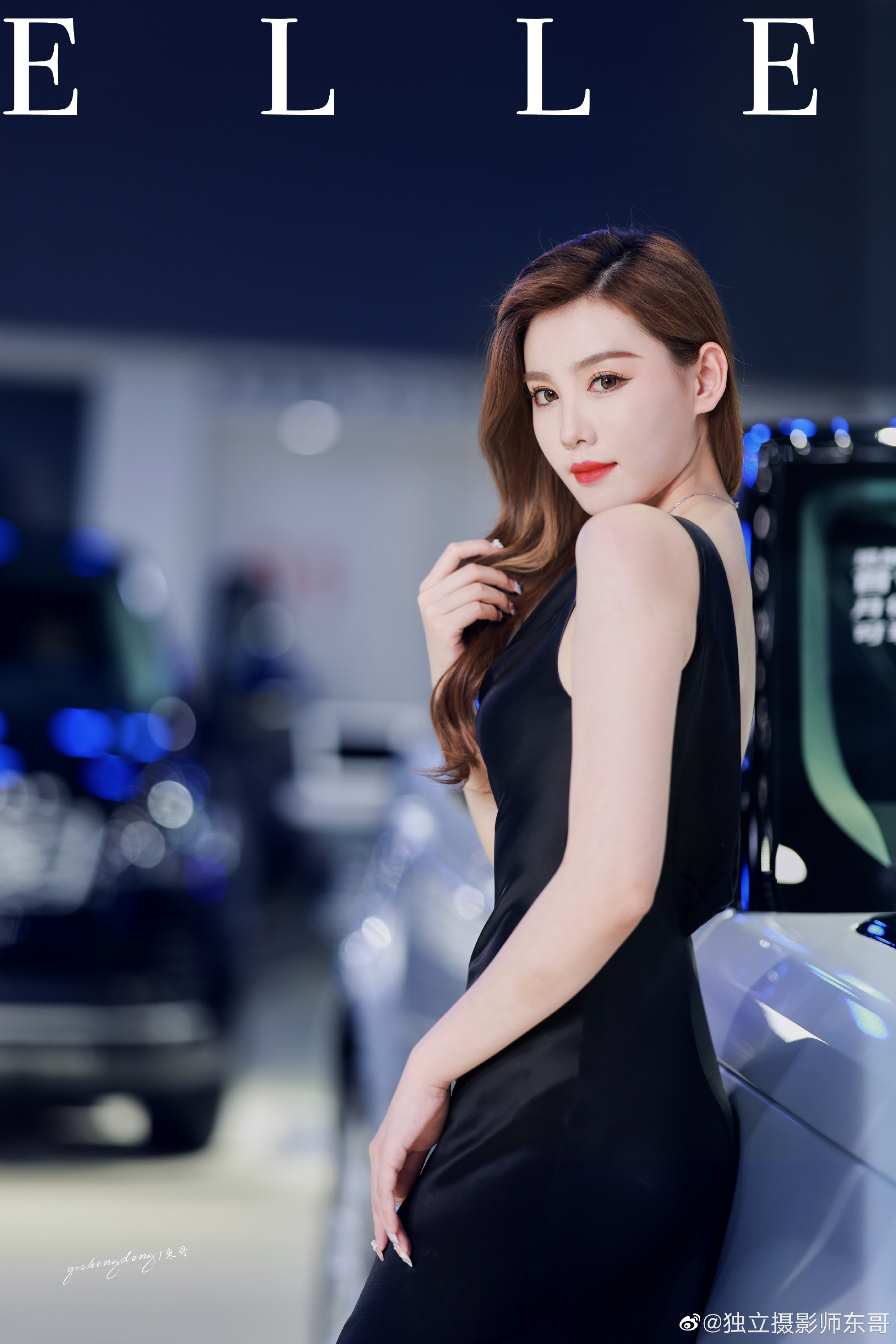 美女车模肤白貌美腰细腿长私拍