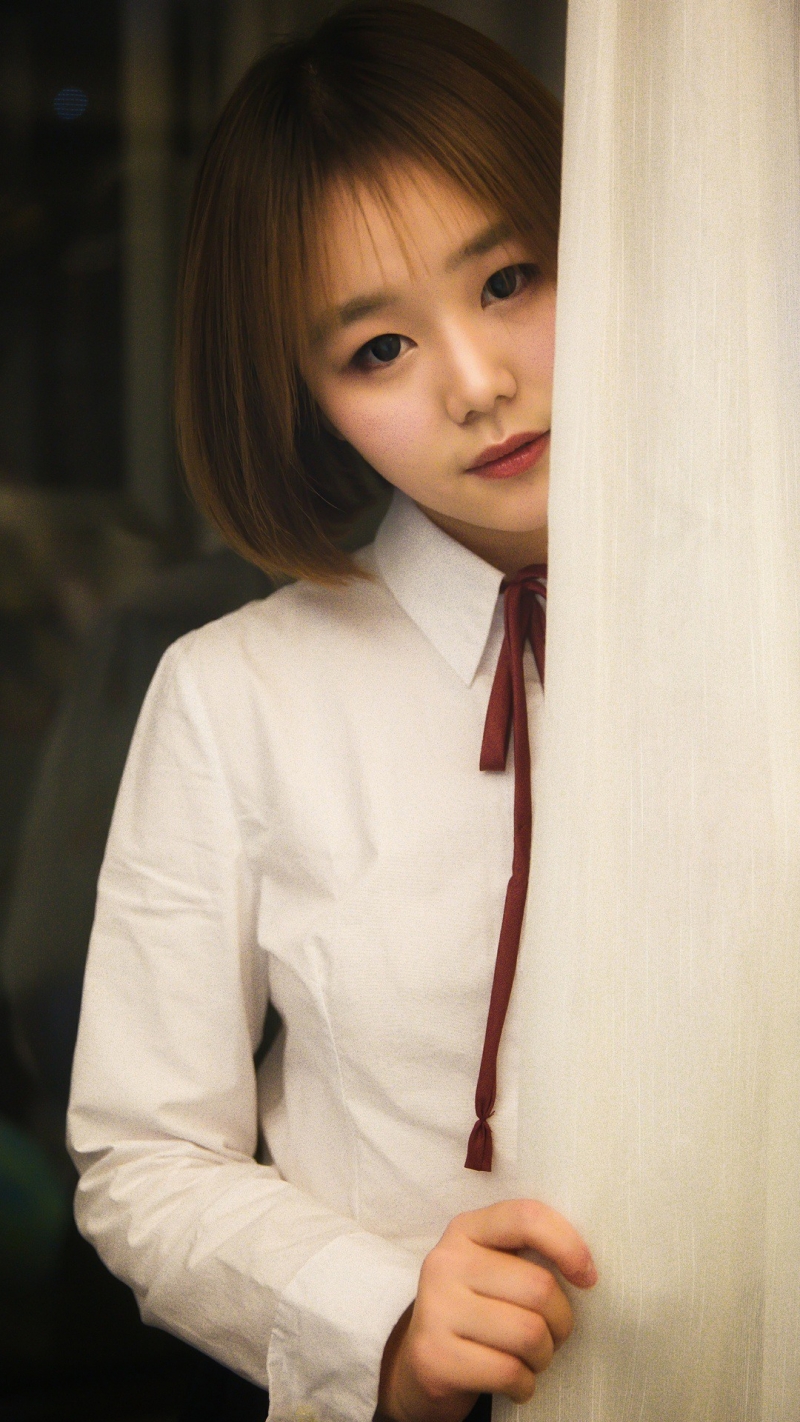 短发美眉学生制服黑丝美腿套图