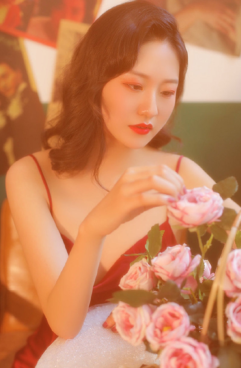 性感美少女吊带连体衣精选图片